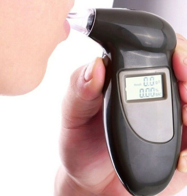 DIGITAL BREATHALYZER WITH REPLACEABLE MOUTHPIECES SKU:445